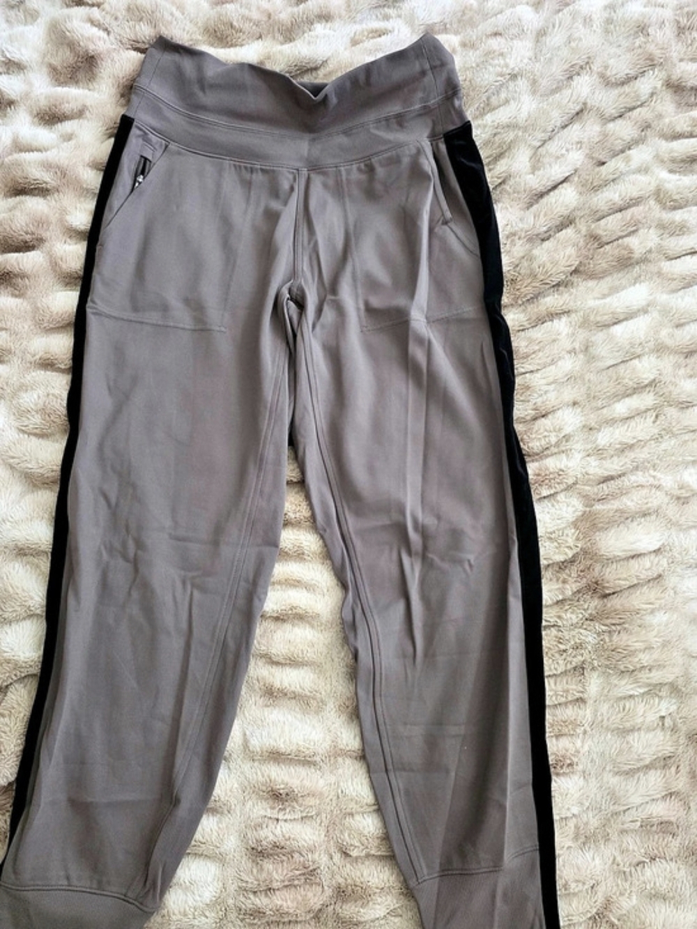 Athleta Venice Velvet Stripe Jogger Gray & Black Size Small